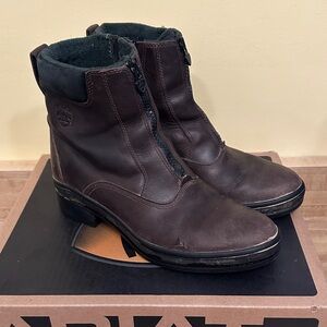 Ariat Women’s paddock Brown Leather Boots, 8B